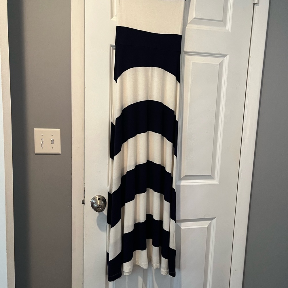 Wide stripe strapless maxi dress